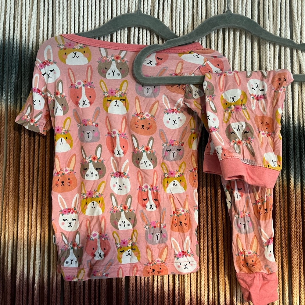 Adorable Bunny Print Kids Pajamas